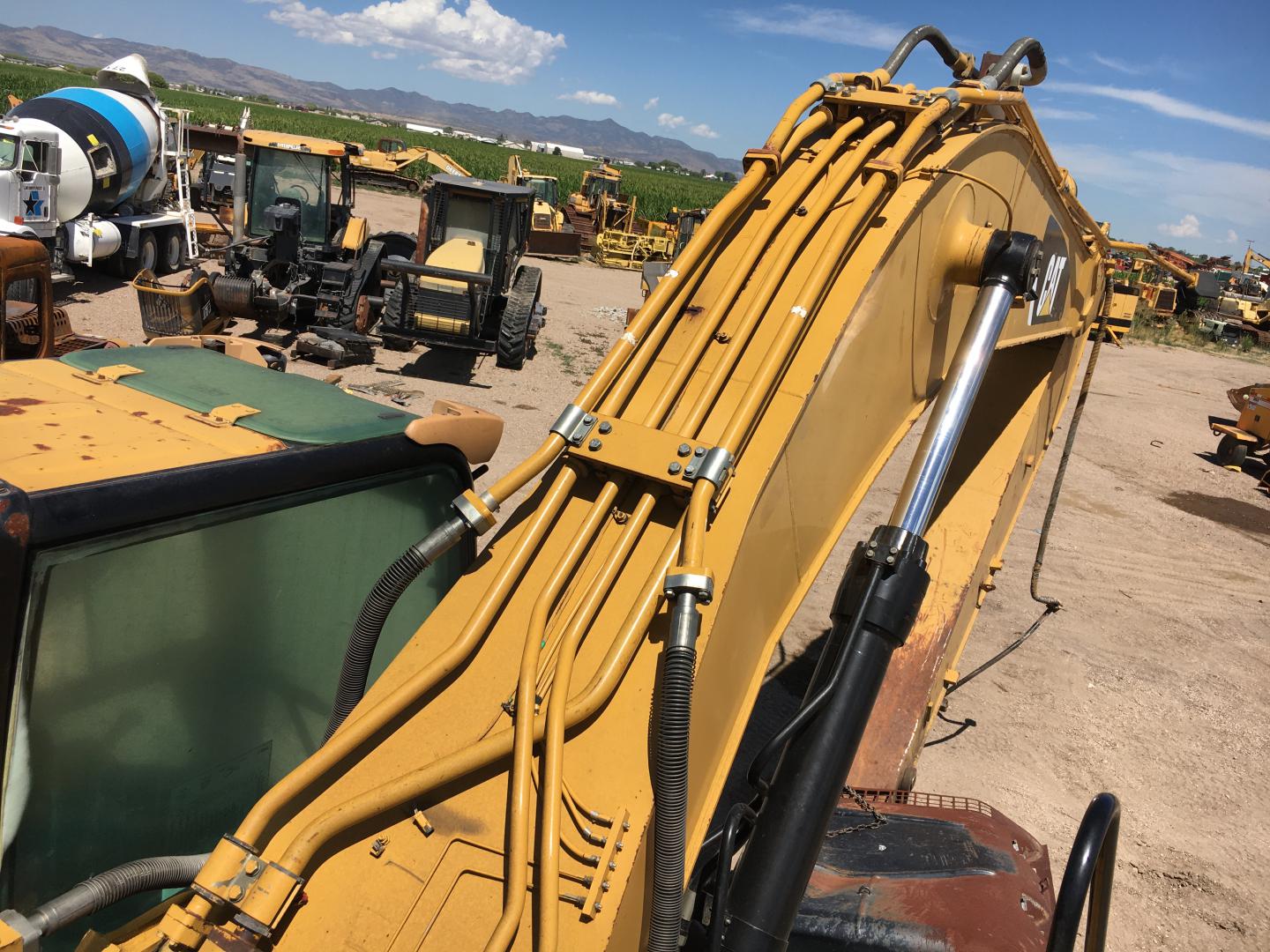 ./imagenes/INVOICE/2019/16826/EXCAVADORA CAT 330D (46).JPG